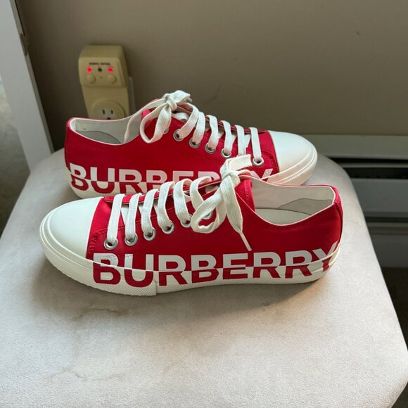 Logo-print low-top sneakers - Picture 3 of 11